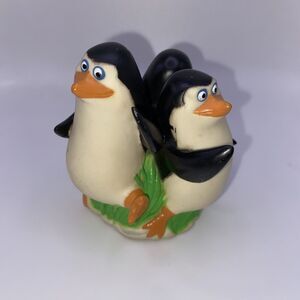 2005 Madagascar Dreamworld Figure Penguins Hollow Plastic